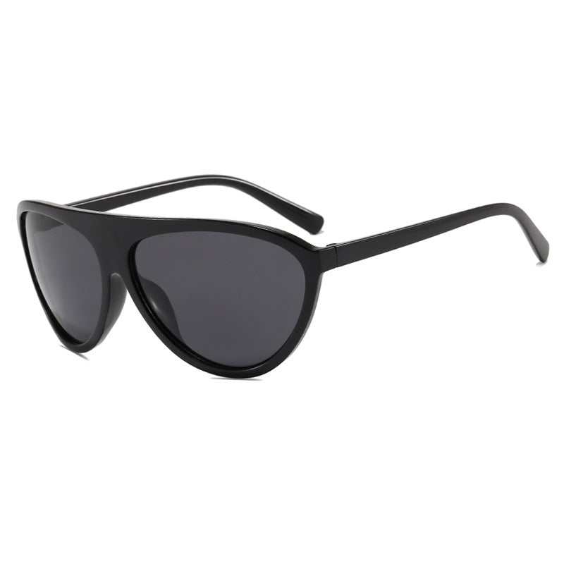 Women Sporty Sunglasses with Modern Protective Design Bowlift