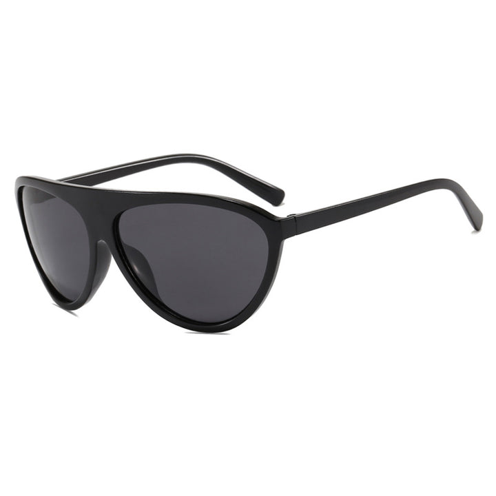 Women Sporty Sunglasses with Modern Protective Design Bowlift