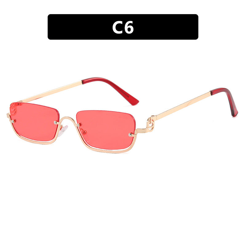 Women Fashionable Square Sunglasses with Elegant Metal Frame Bowlift