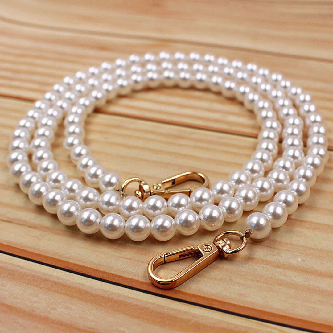 Elegant Beaded Necklace Bowlift