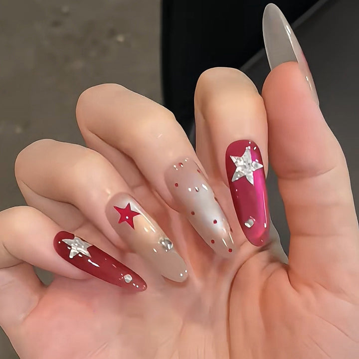 Artistic Press-On Nail Set with Glamorous Star Accents Bowlift