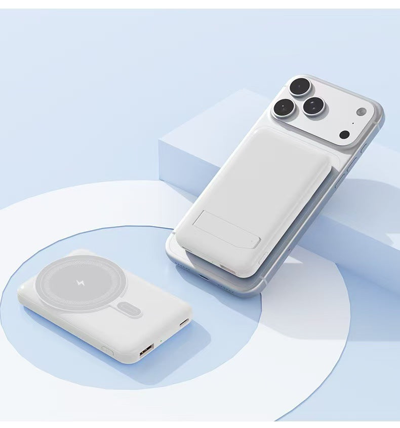 Power bank with wireless charger by Bowlift