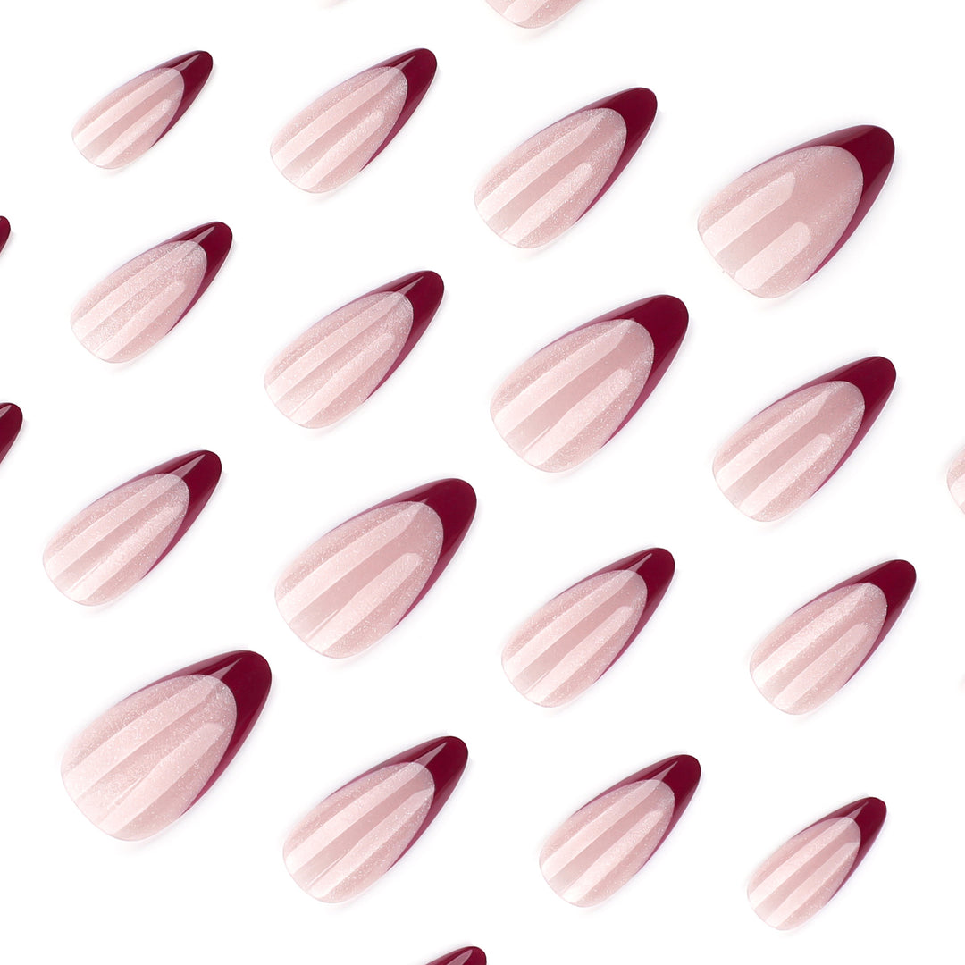 Artificial stiletto nails with sparkling tips Bowlift