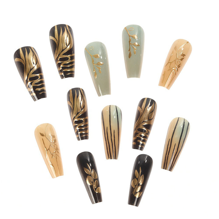 Creative artificial nails with elegant leaf design Bowlift