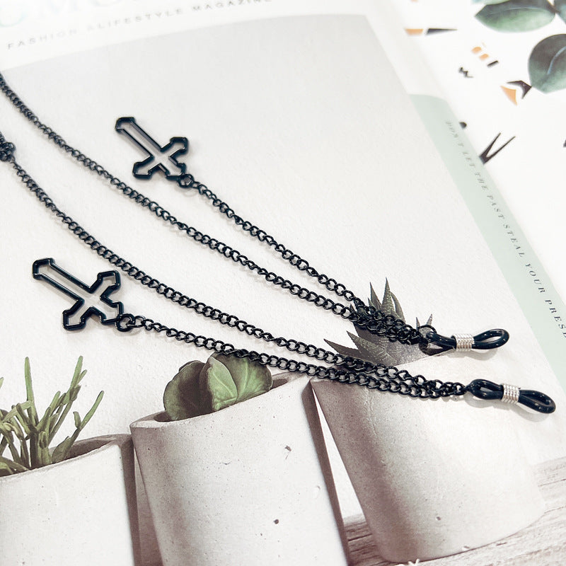 Cross-Design Eyewear Chain Bowlift