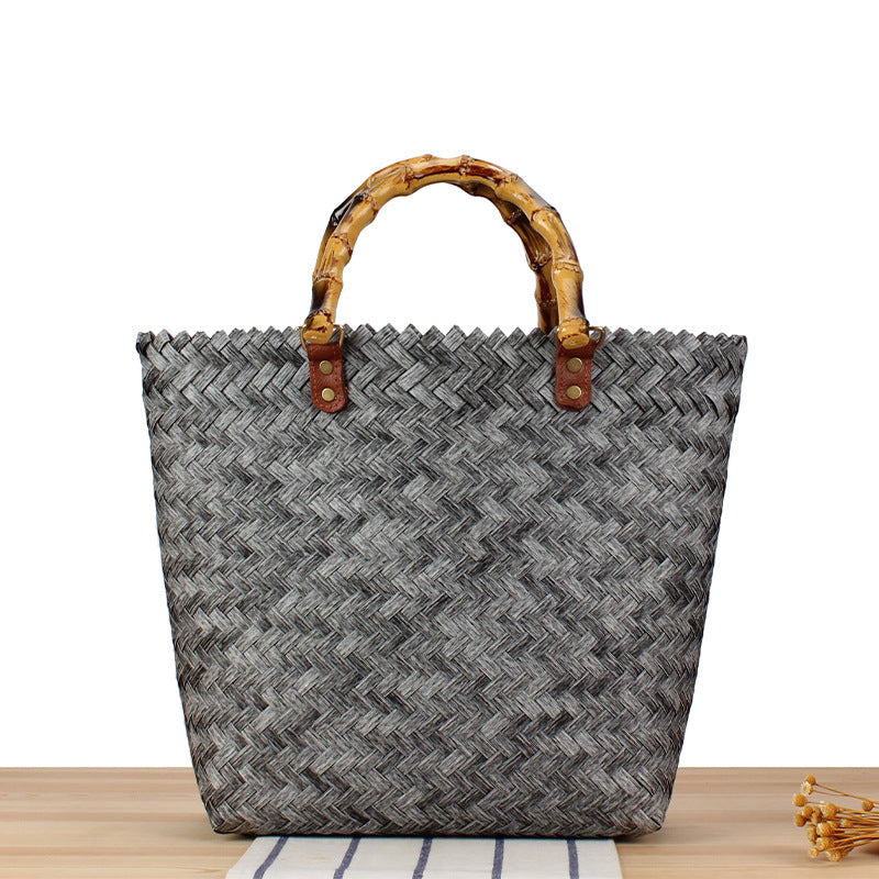 Stylish shopping bag made of braided natural material Bowlift