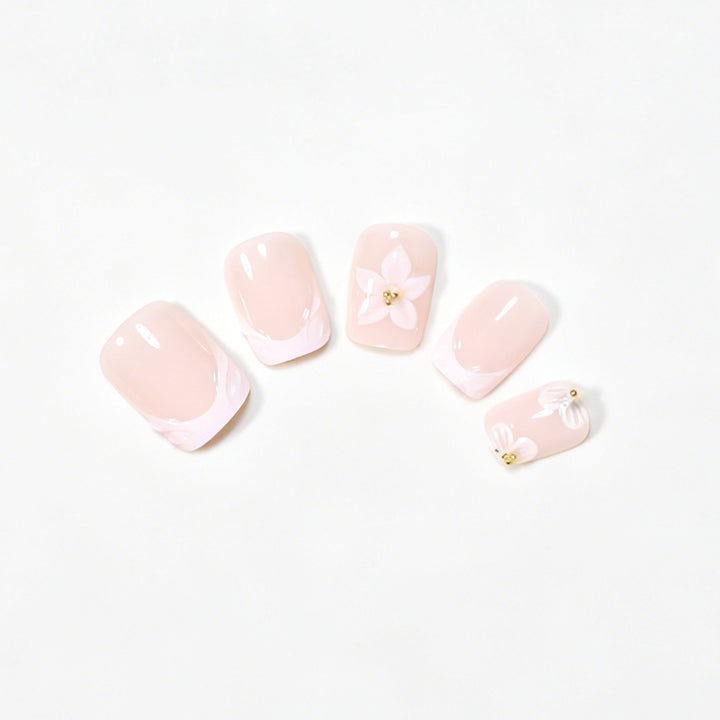 Elegant Floral Nail Extensions Bowlift