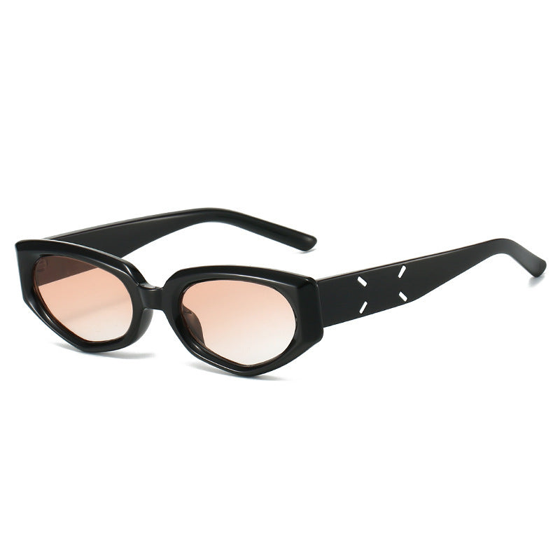Contemporary Butterfly-Shaped Sunglasses Bowlift