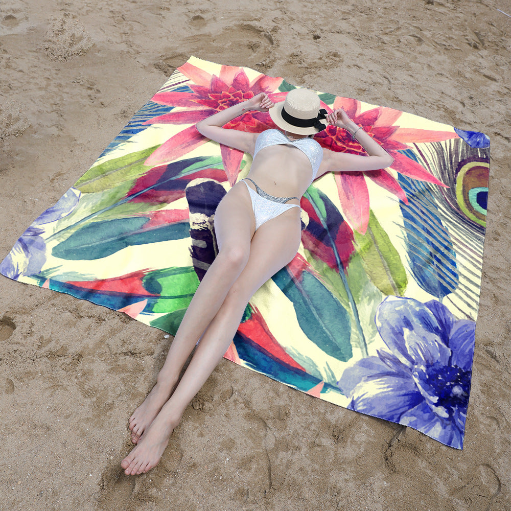 Beach blanket with tropical floral design Bowlift