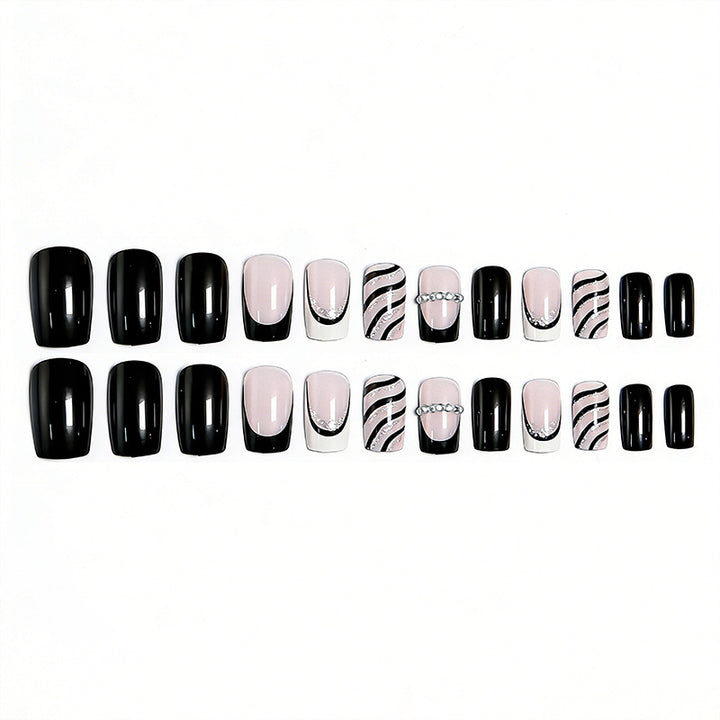 Artificial nail set with glamorous glitter and stripe designs Bowlift
