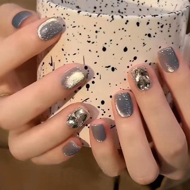 Decorative Press-On Nail Art Set Bowlift