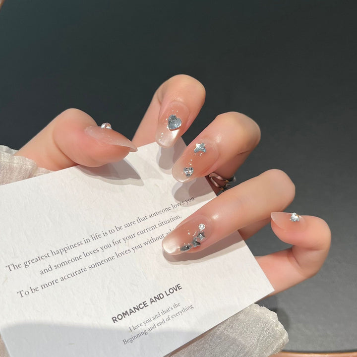 Heart-Shaped Crystal-Embellished Press-On Nail Art Bowlift