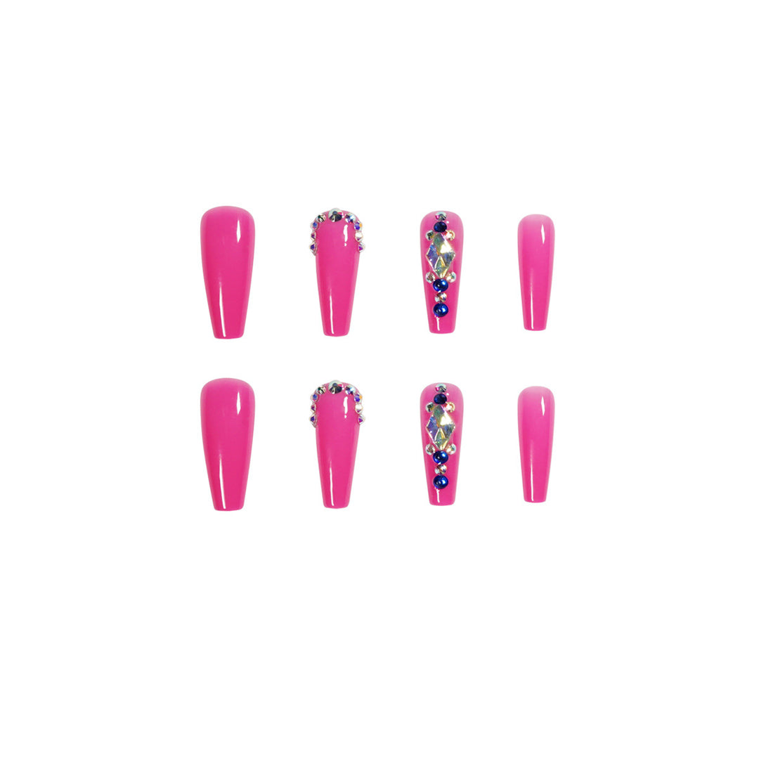 Elegant Nail Art with Glitter Decoration Bowlift