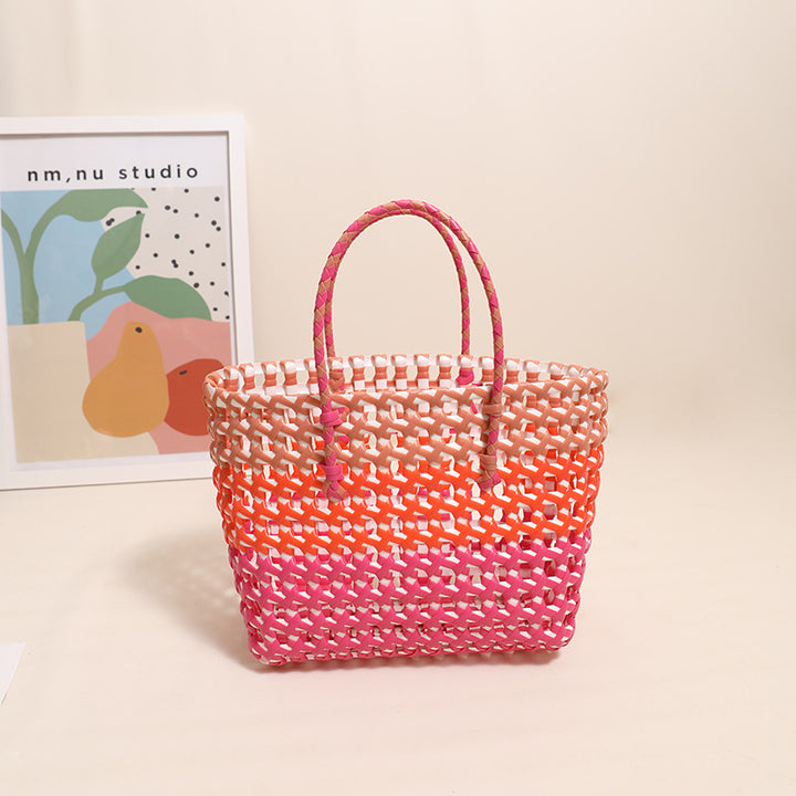 Handcrafted straw bag with colorful gradient Bowlift