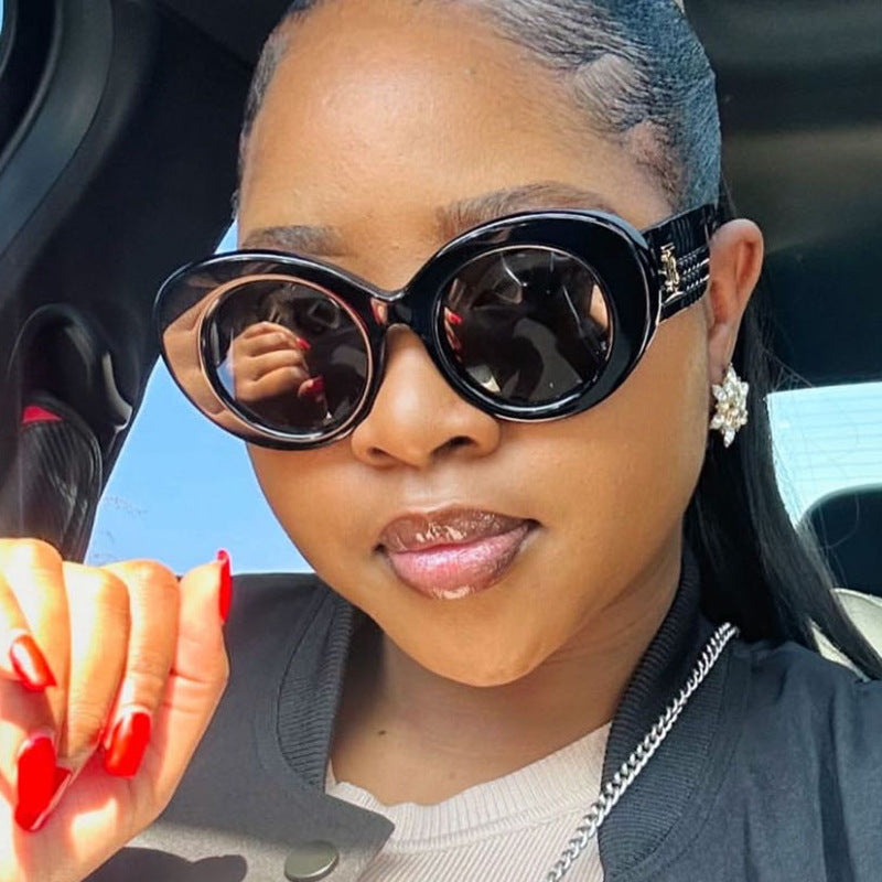 Women's extravagant sunglasses with creative frame design and protective UV filter Bowlift