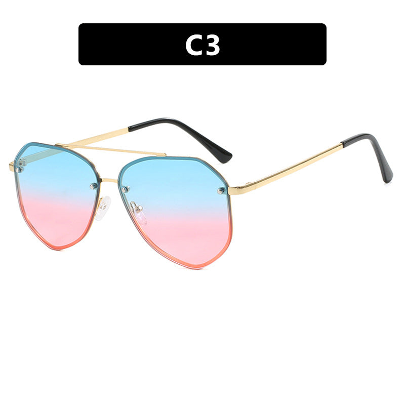 Women's stylish sunglasses in unique pentagram design Bowlift