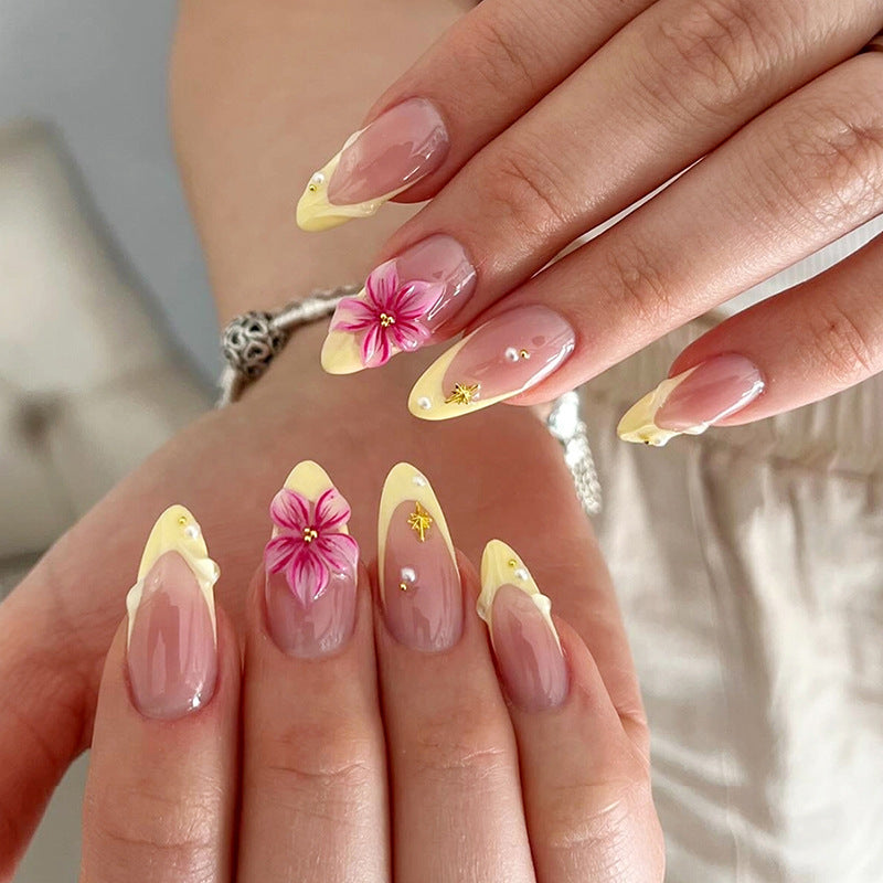 Artificial nail set with elegant flower decorations and fresh design Bowlift