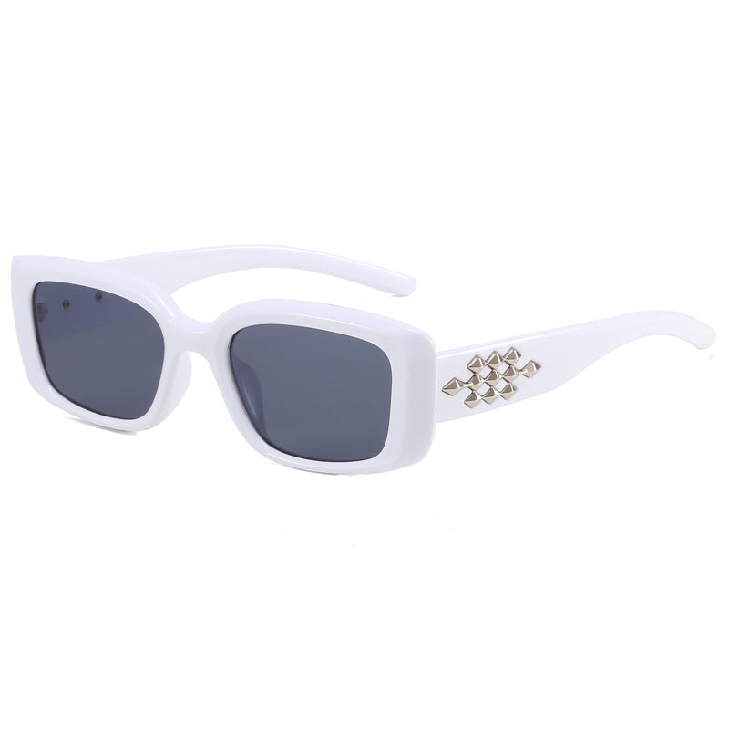 Women's fashionable glasses with embellished frame Bowlift