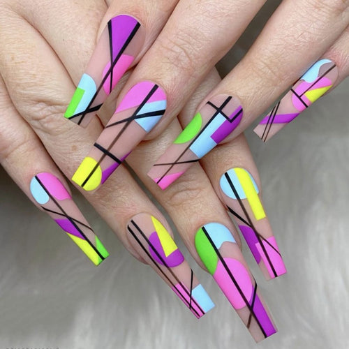 Artificial nails in modern geometric design Bowlift