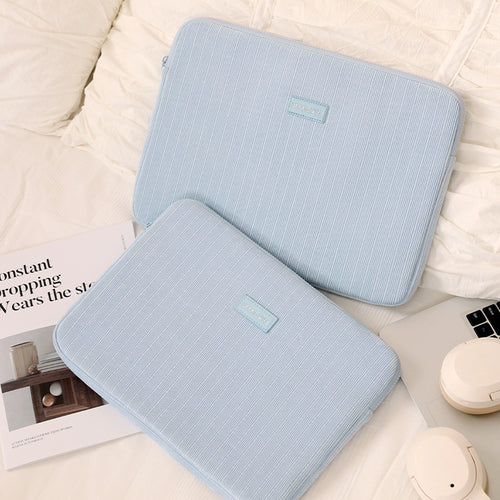 Textured Laptop Sleeve Bowlift