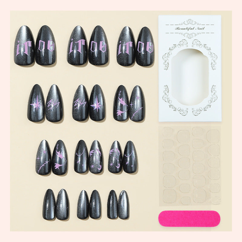 Artistic Press-On Nails Set with Chic Gothic Design Bowlift