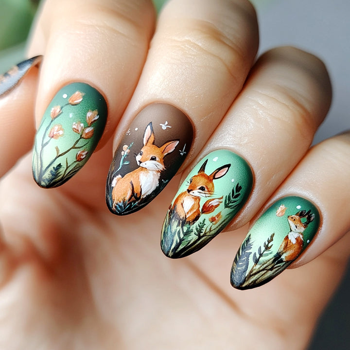 Artistic nail art in woodland animal motif Bowlift