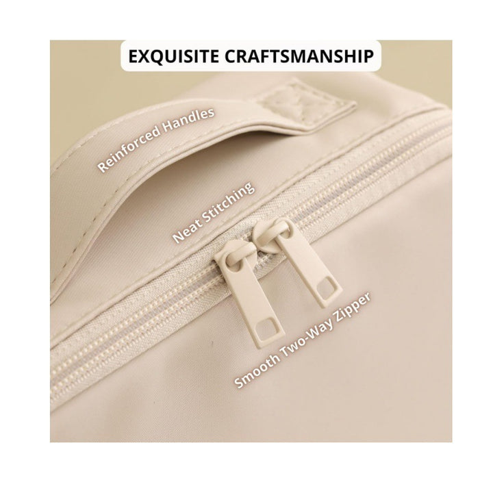 Cosmetic bag with elegant organizer Bowlift