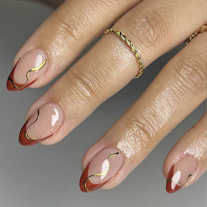 Elegant Artistic Stiletto Press-On Nails Bowlift