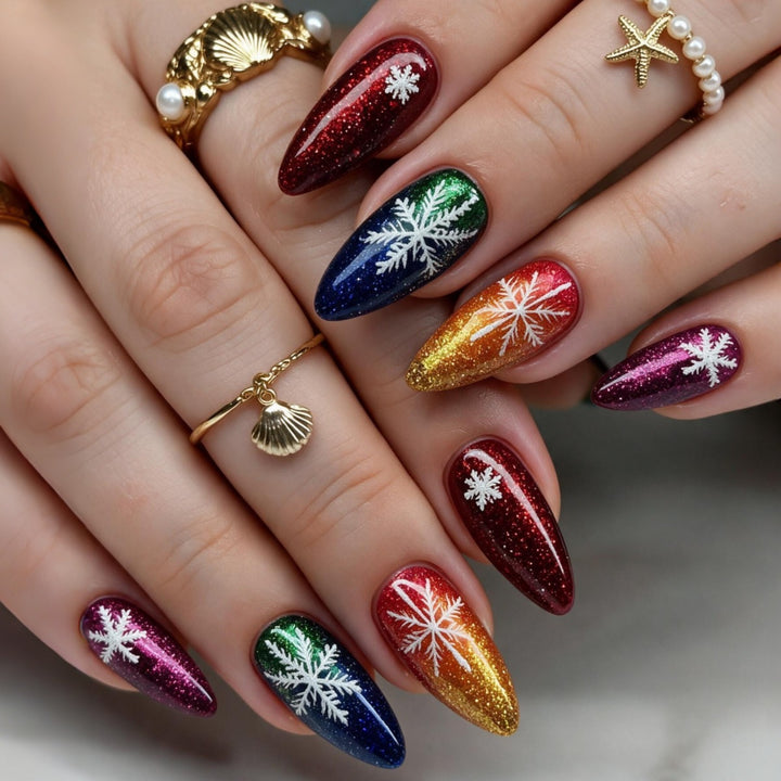 Artificial nails with snowflake motif in glitter finish Bowlift