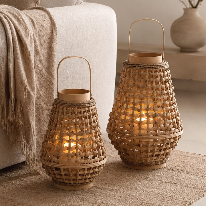 Elegant lantern made of braided rattan Bowlift