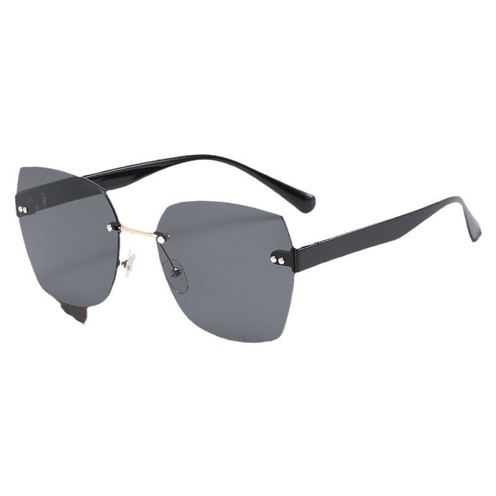 Women’s elegant sunglasses with innovative design Bowlift