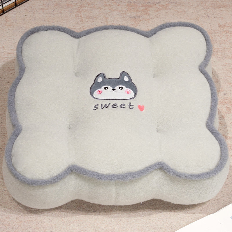 Plush pillow with animal-friendly design Bowlift