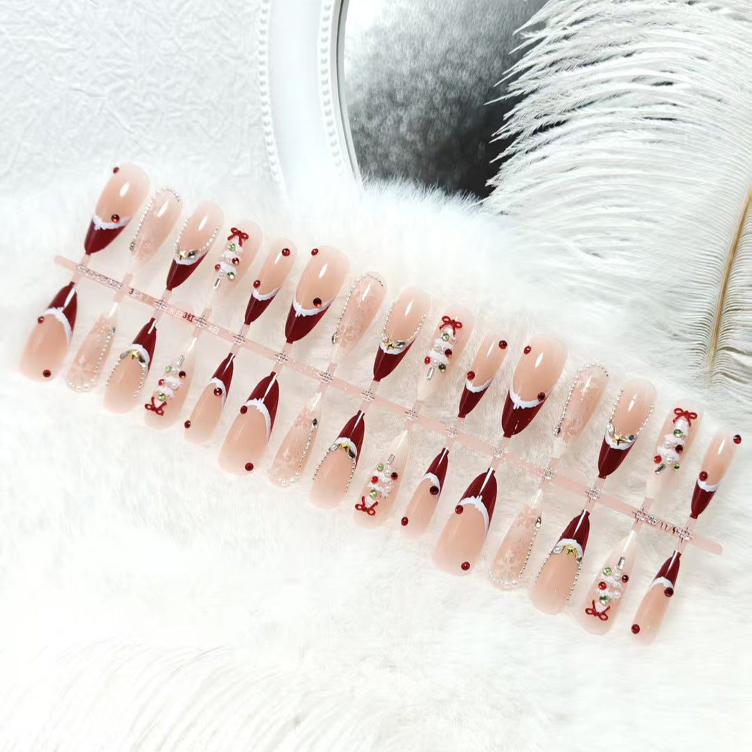 Festive artificial nails with Christmas motifs Bowlift