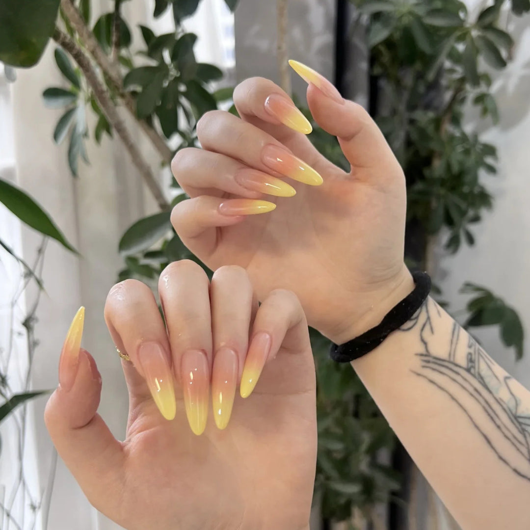 Gradual Ombre Stiletto Press-On Nails Bowlift