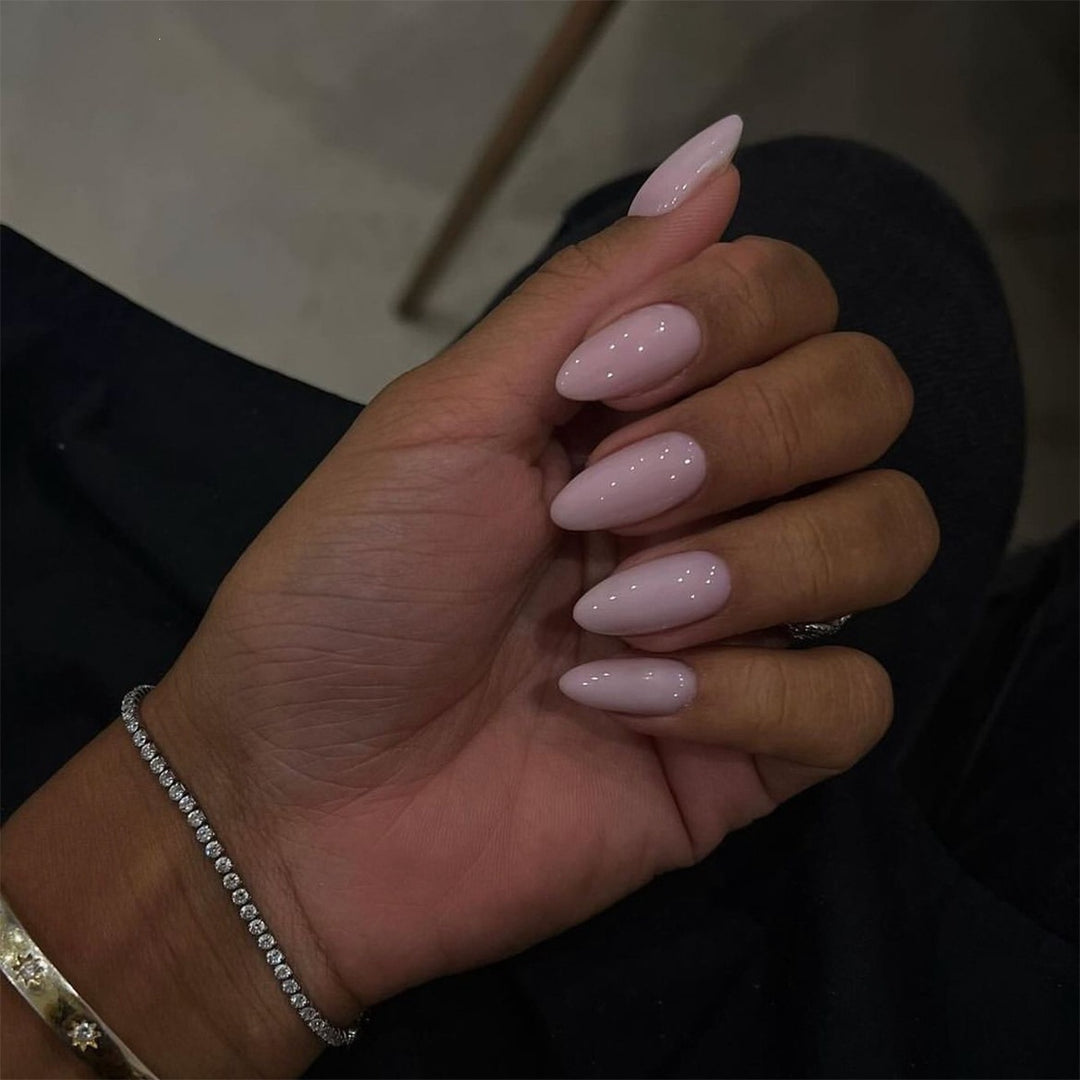 Acrylic nail set with luxurious color gradient and elegant lace accent Bowlift