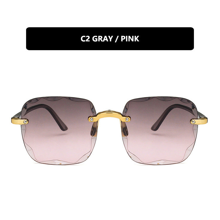 Women's trendy square sunglasses with luxurious metal frame Bowlift