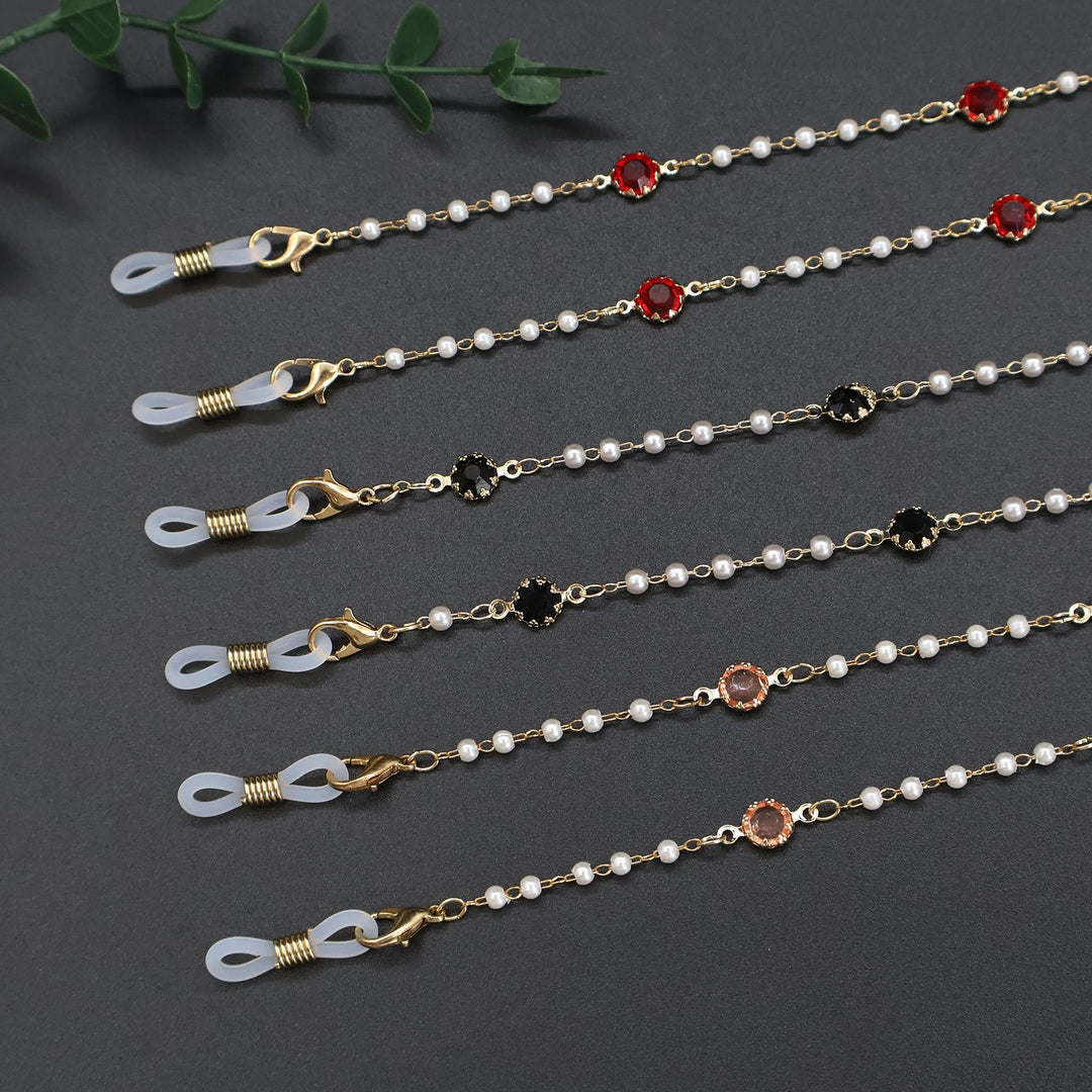 Elegant Pearl and Crystal Eyewear Chain Bowlift
