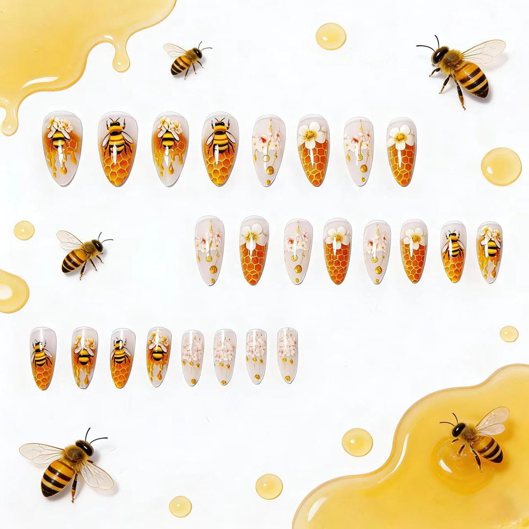 Artificial nails with honeycomb design Bowlift