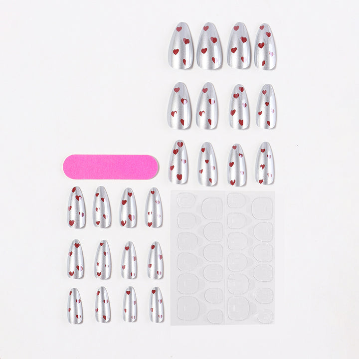 Nail art set with heart-shaped design Bowlift