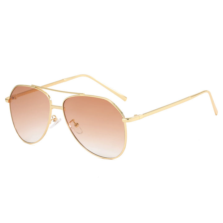 Ladies trendy aviator sunglasses with subtle gradient Bowlift