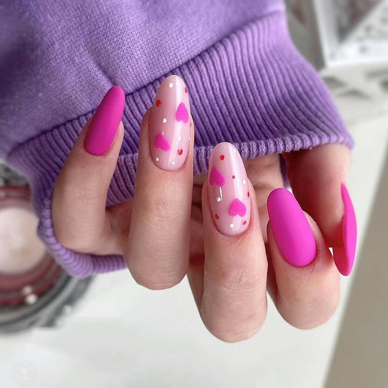 Artificial nail art with heart design Bowlift