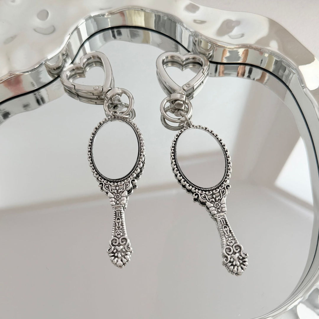 Vintage-Style Compact Mirror Keychain Bowlift