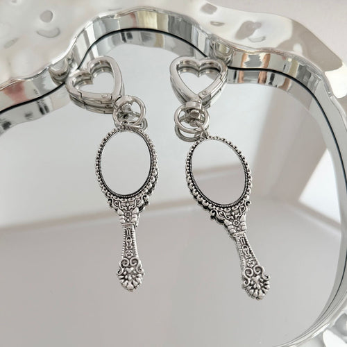 Vintage-Style Compact Mirror Keychain Bowlift