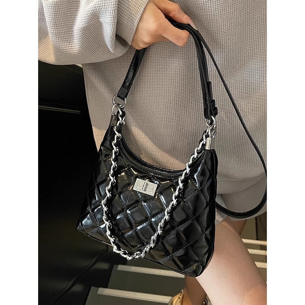 Quilted Shoulder Bag Bowlift