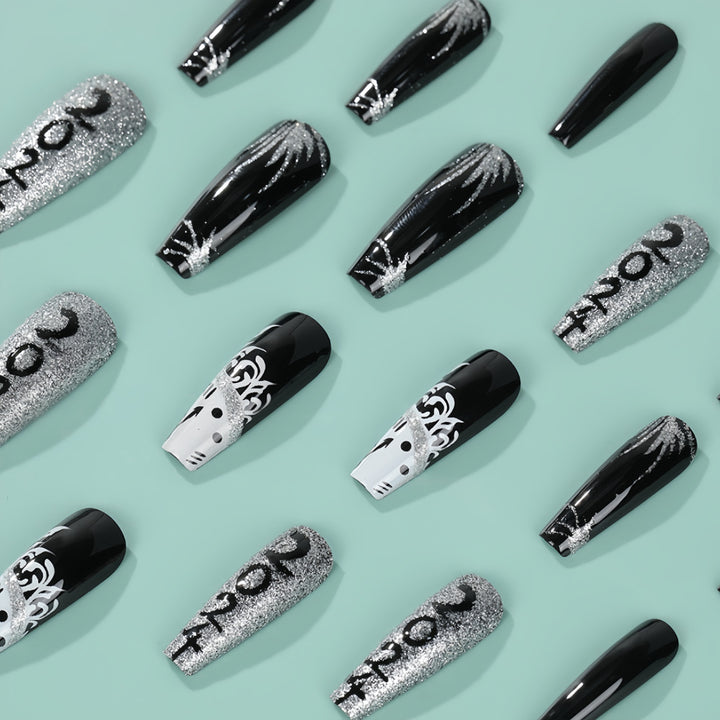 Artificial nails in elegant black and white design Bowlift