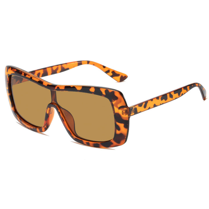 Women's stylish oversized sunglasses in futuristic design Bowlift