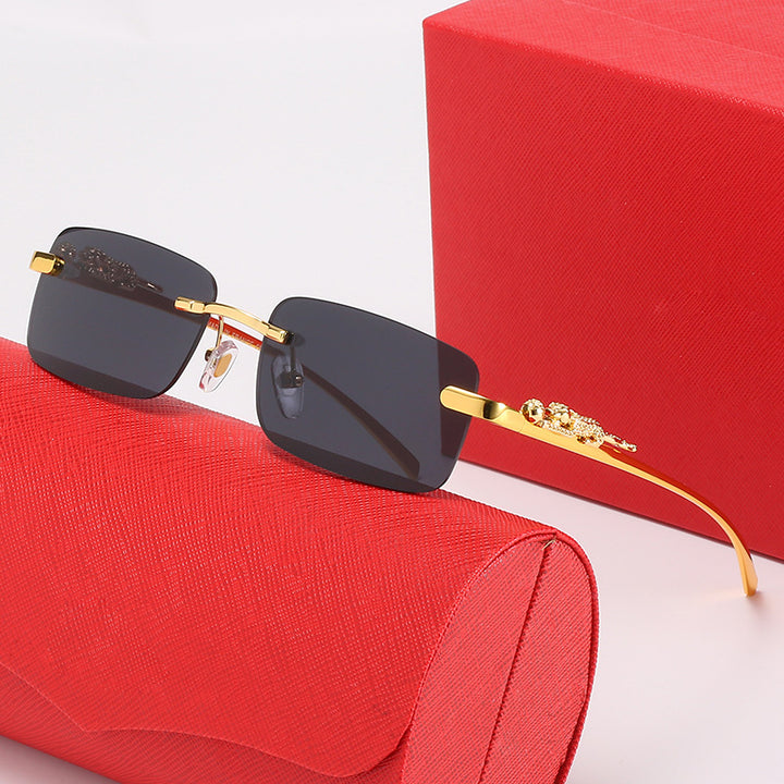 Ladies fashionable sunglasses with elegant metal frame and embellished temples Bowlift