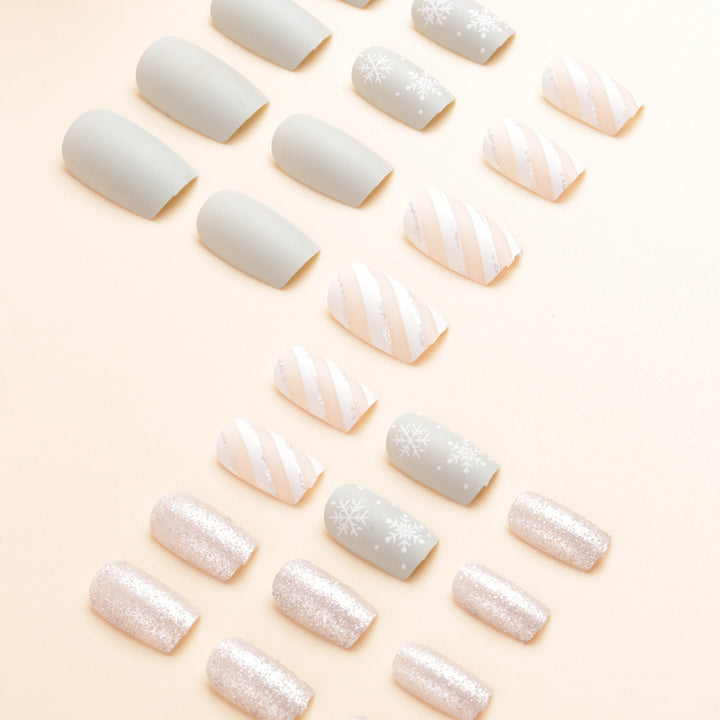 Winter-Themed Press-On Nail Art Bowlift