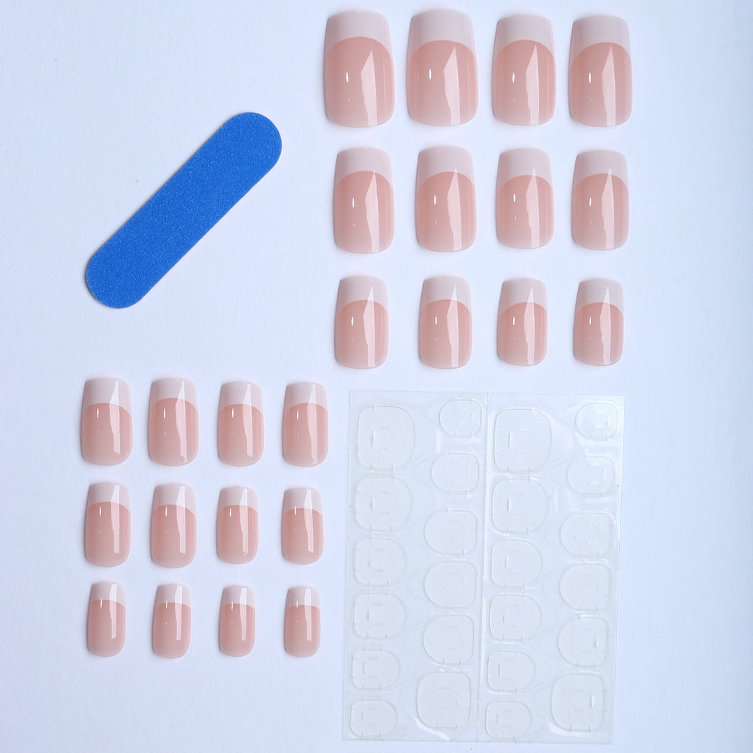 Artificial Nails in Elegant French Style Cold Bowlift