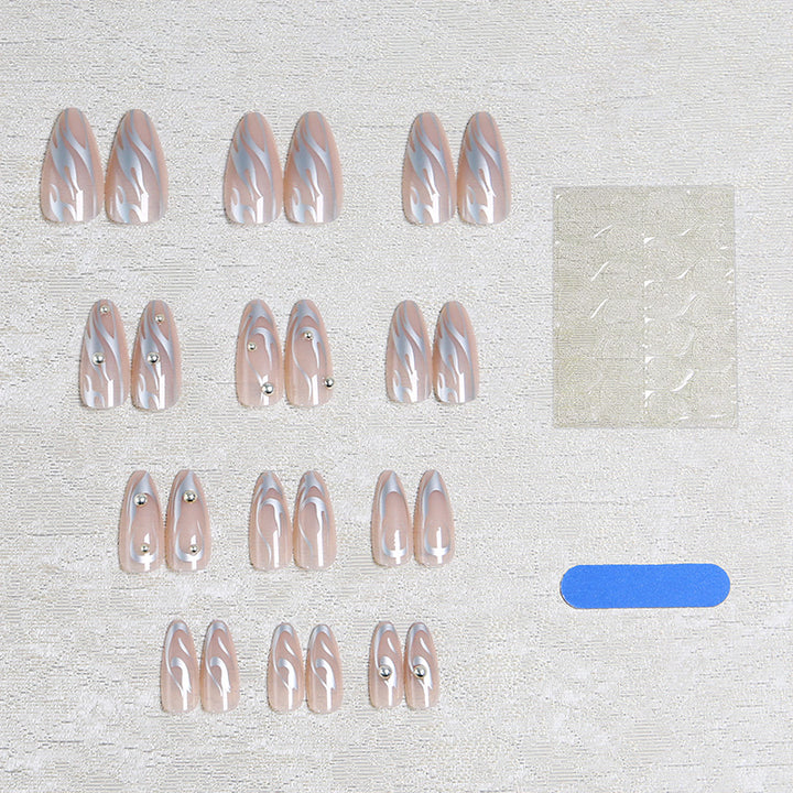 Artificial nail set with elegant design and pearl-embellished accents Bowlift